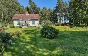 Gorgeous Home In Hova With Wifi, Hova